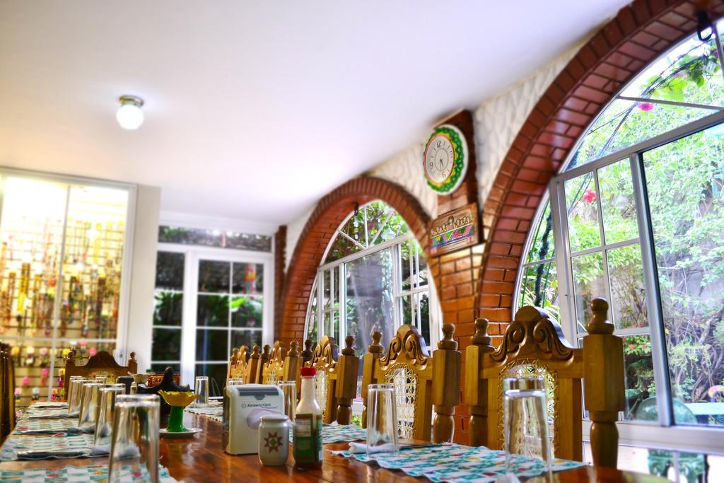 Hotel Oasis ซานซัลวาดอร์ ภายนอก รูปภาพ