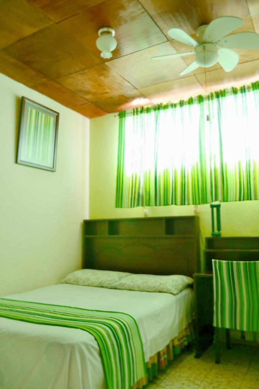 Hotel Oasis ซานซัลวาดอร์ ภายนอก รูปภาพ