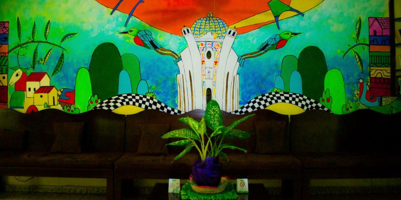 Hotel Oasis ซานซัลวาดอร์ ภายนอก รูปภาพ
